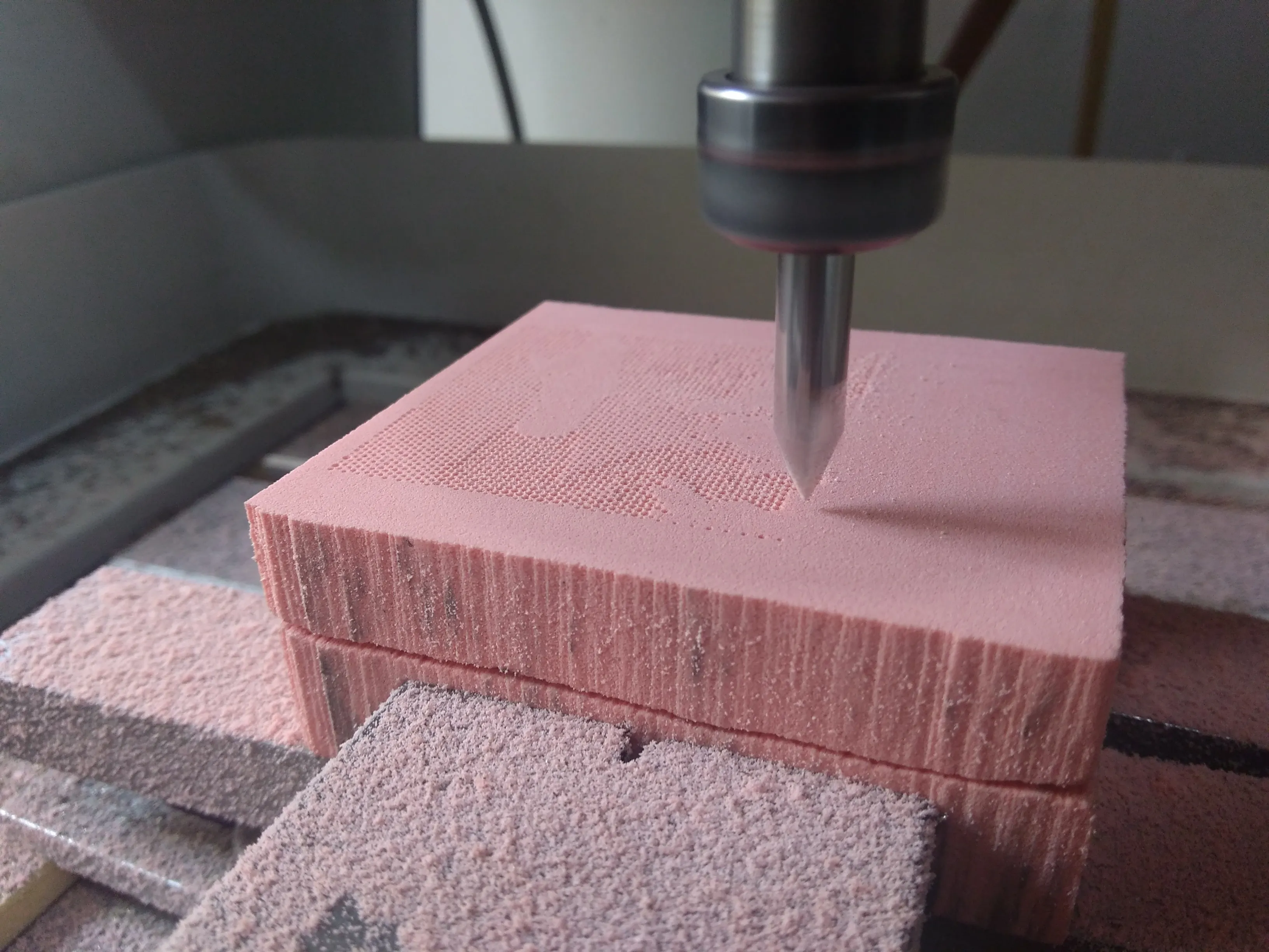Maquinado CNC en progreso